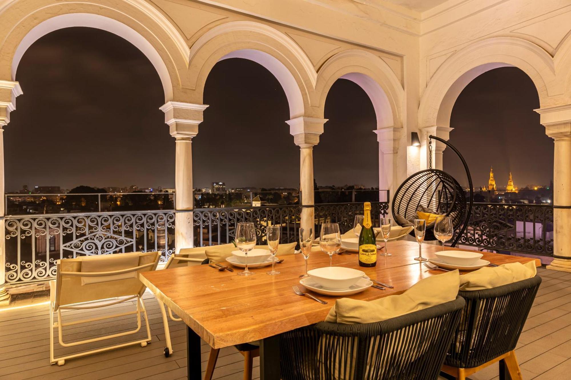 Isg Apartments The Most Exclusive Apartment In Sevillaparking Eksteriør billede