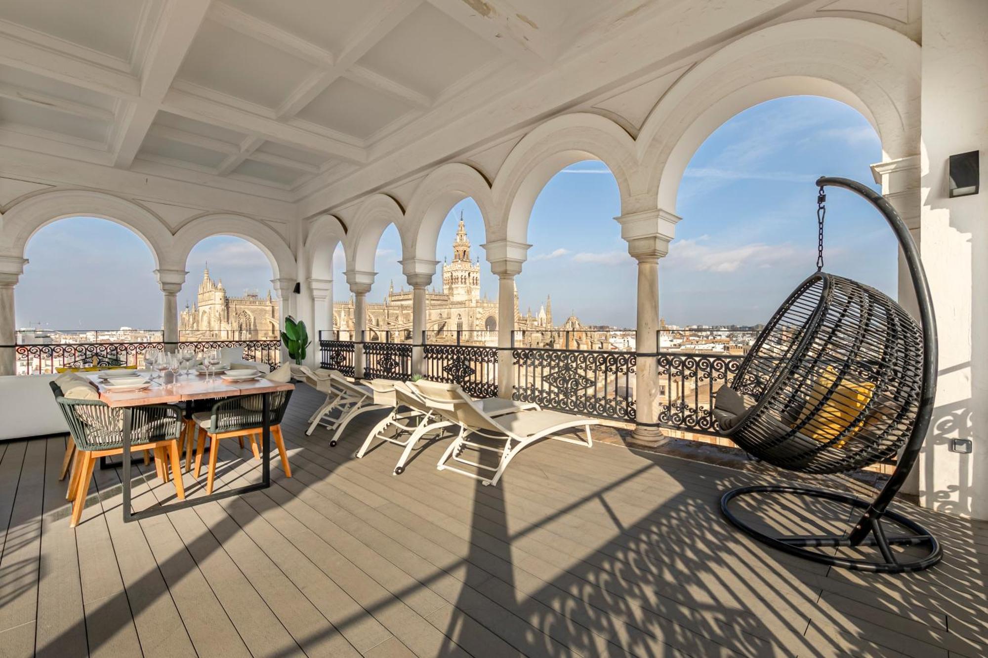Isg Apartments The Most Exclusive Apartment In Sevillaparking Eksteriør billede