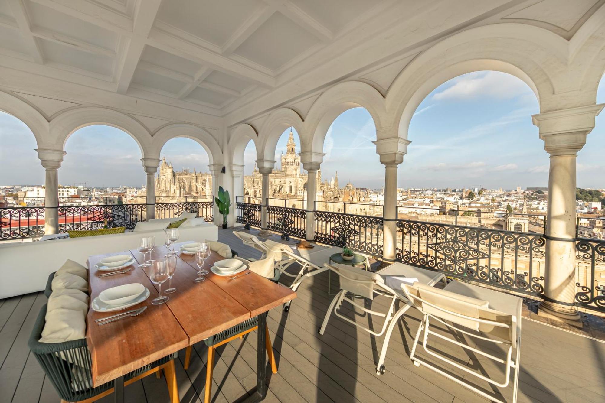 Isg Apartments The Most Exclusive Apartment In Sevillaparking Eksteriør billede